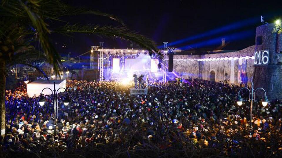 U Crnoj Gori tokom novogodišnjih praznika oko 40 000 turista | Radio Televizija Budva