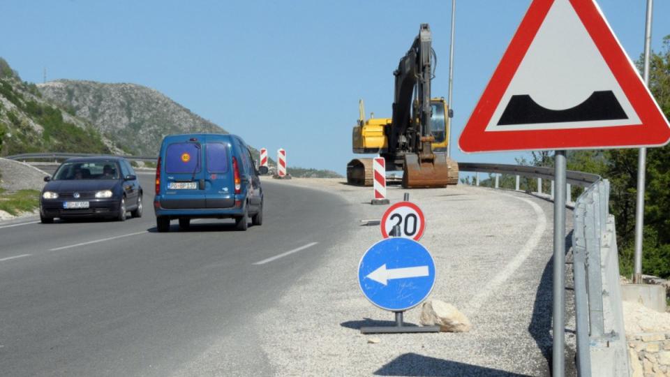 AMSCG: Obustave saobraćaja na putu Cetinje - Budva | Radio Televizija Budva