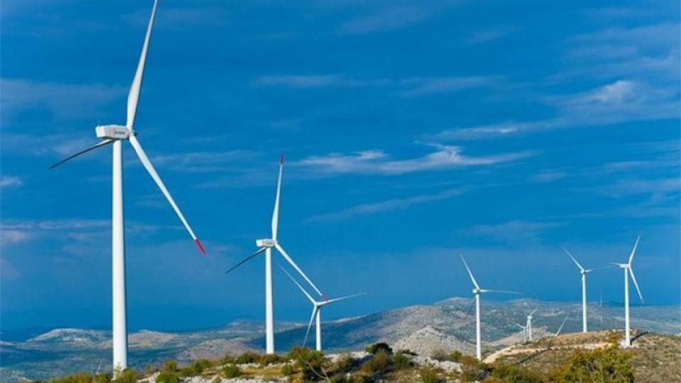 Dopremljeni prvi djelovi za vjetroelektranu na Možuri | Radio Televizija Budva
