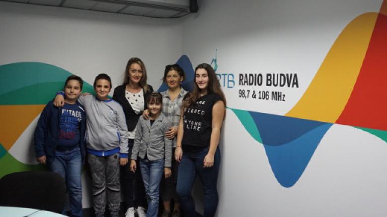Više od 200 djece učestvovalo na Morskom festivalu u Budvi | Radio Televizija Budva