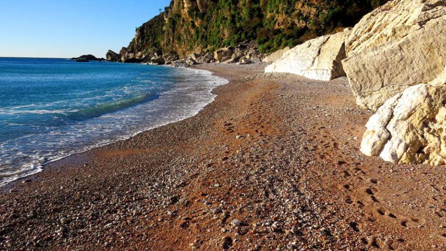 Čarobna plaža sakrivena od znatiželjnih pogleda | Radio Televizija Budva