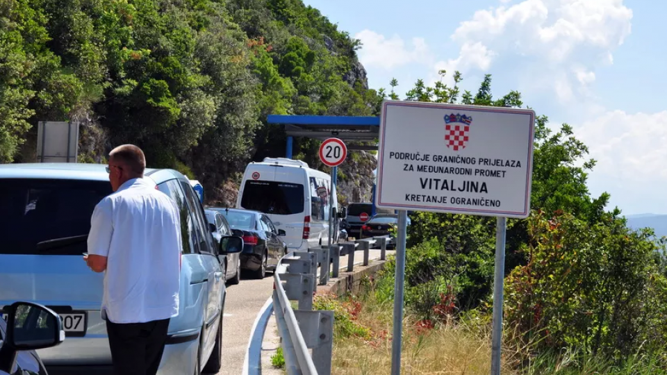 Granični prelaz između Crne Gore i Hrvatske biće zatvoren do sledeće sezone | Radio Televizija Budva