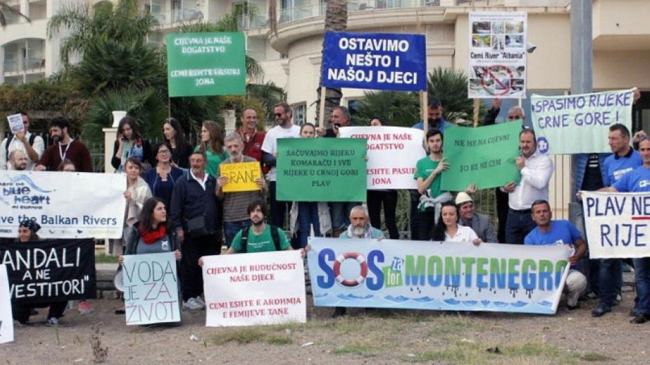 U Budvi održan protest protiv izgradnje hidroelektrana | Radio Televizija Budva