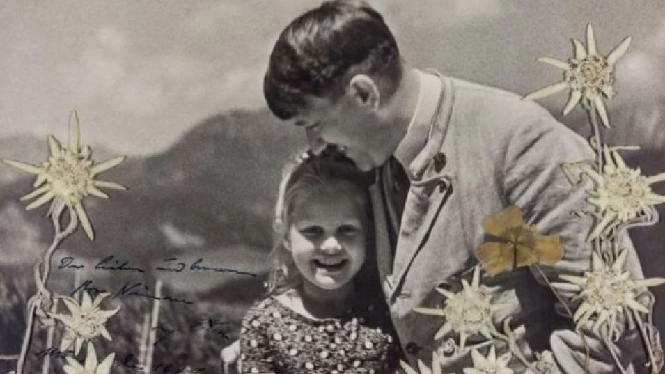 Prodaje se fotografija na kojoj Adolf Hitler grli djevojčicu jevrejskog porjekla | Radio Televizija Budva
