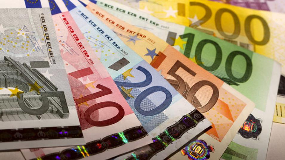 Euro ojačao prema dolaru | Radio Televizija Budva