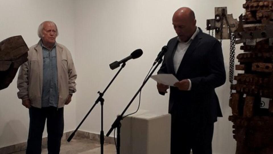 Carević otvorio izložbu skulptura akademika Svetomira Arsića Basare | Radio Televizija Budva