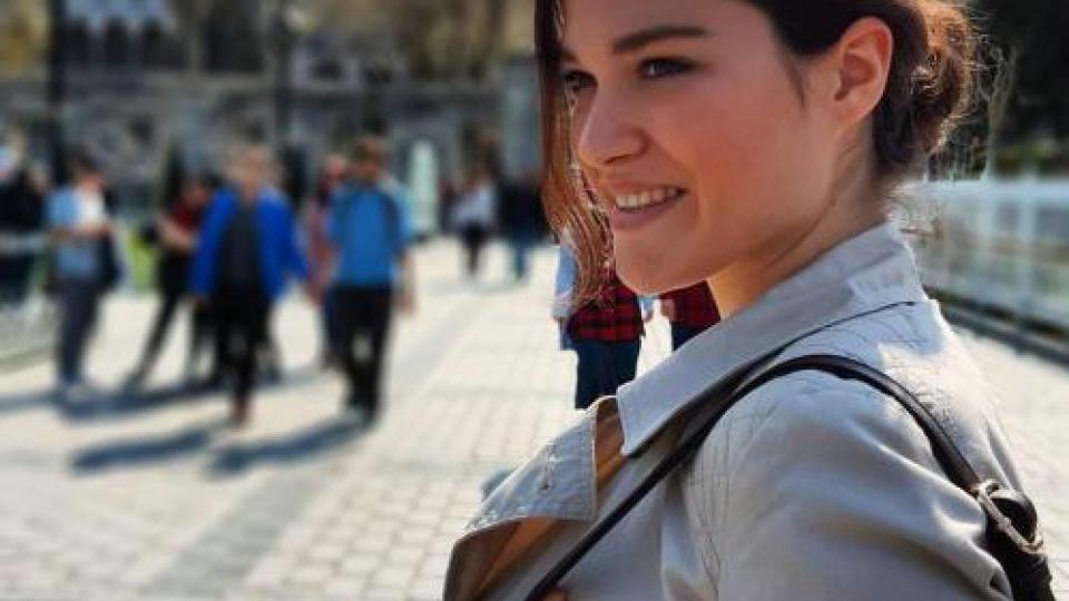 Budvanka Gordana Nikić u Istanbulu: Nosiće titulu najboljeg studenta  Marmara Univerziteta | Radio Televizija Budva