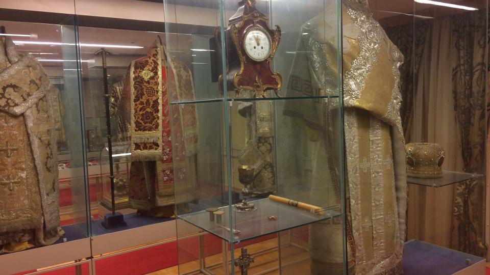 Njegošev sobni sat izložen u riznici Cetinjskog manastira na Cetinju | Radio Televizija Budva