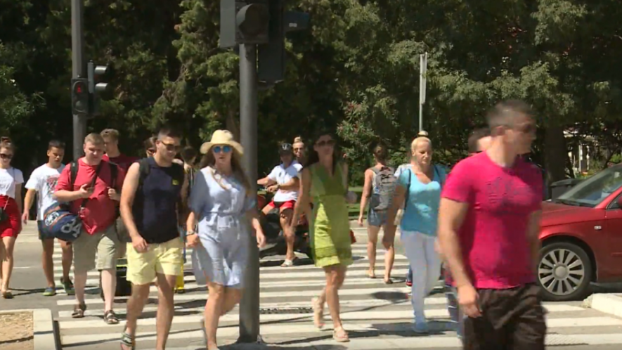 Dobra kondicija i niski start uslov za prelazak pješačkih prelaza u Budvi | Radio Televizija Budva