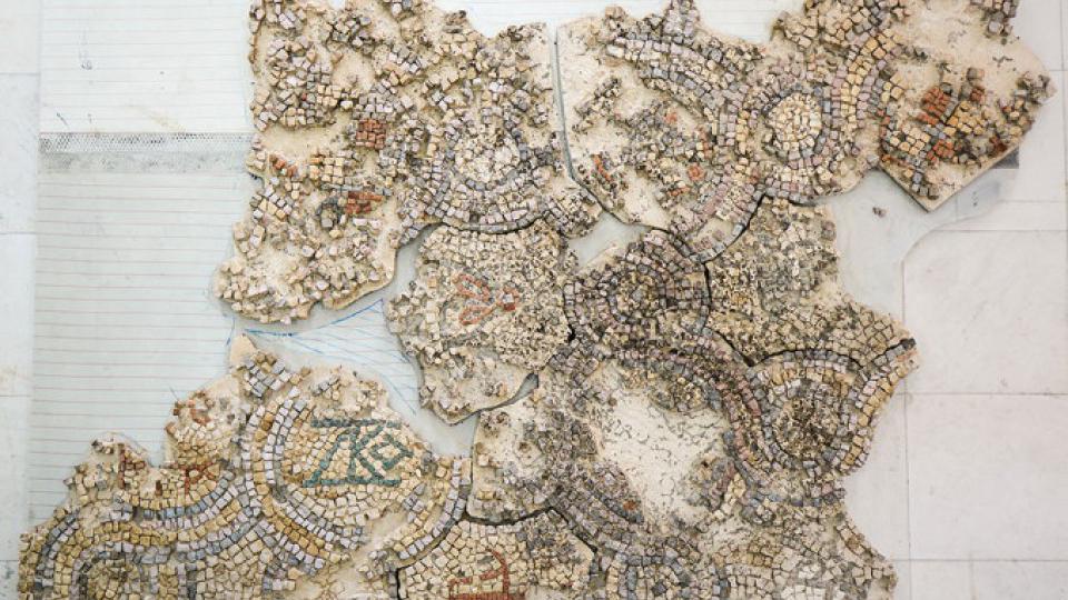 Otvaranje dokumentarne izložbe sa fragmentom podnog mozaika iz budvanske ranohrišćanske bazilike | Radio Televizija Budva