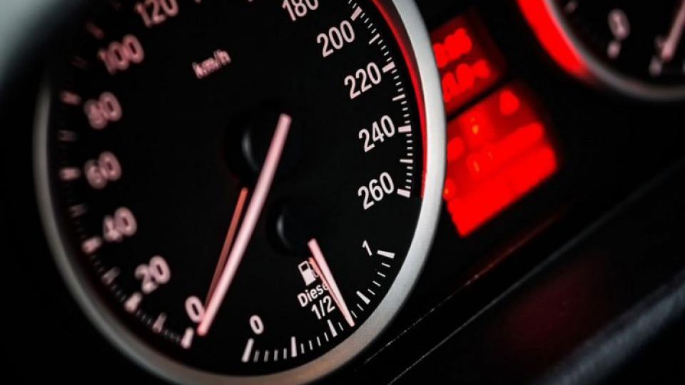 Tokom februara u Budvi izdato 59 prekršajnih naloga zbog prekoračenja brzine | Radio Televizija Budva