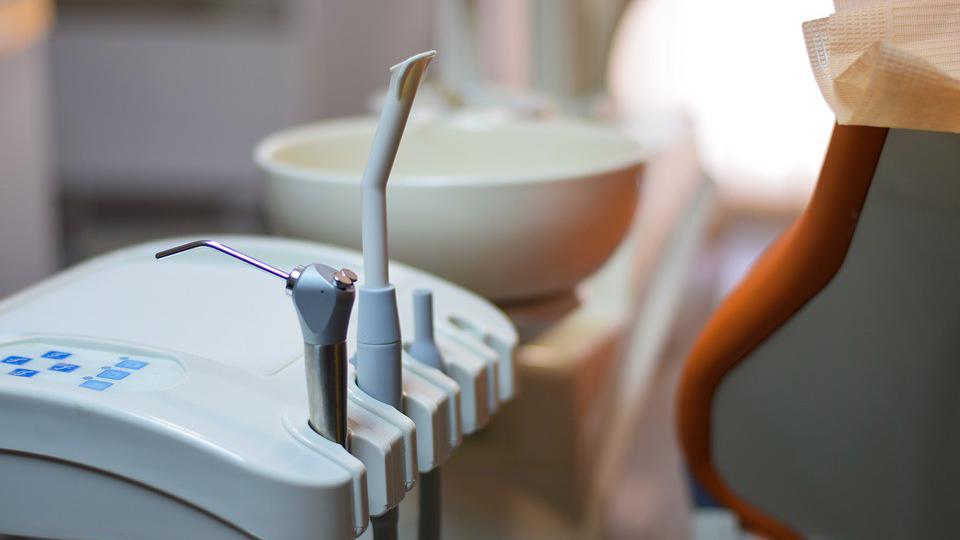Uskoro kontrole stomatoloških ordinacija u Crnoj Gori | Radio Televizija Budva
