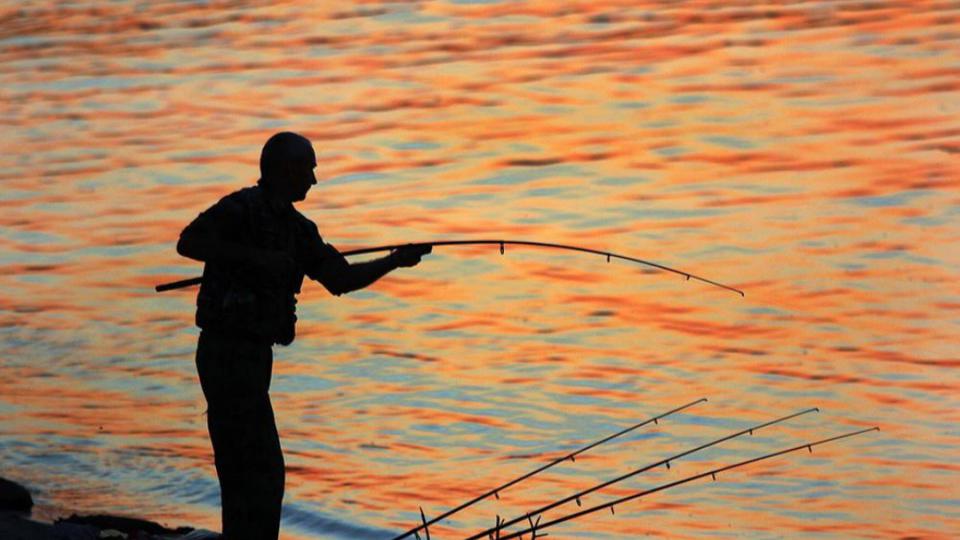 Zabrana sportsko rekreativnog ribolova iz barke, sa obale i podvodni ribolov | Radio Televizija Budva
