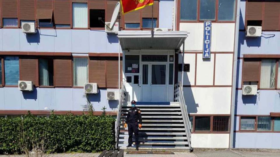 Tri osobe uhapšene u Budvi; prijetnjama od oštećenog iznudili 30.000 eura | Radio Televizija Budva