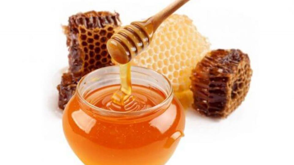 Zašto svaki dan treba pojesti bar jednu kašiku meda | Radio Televizija Budva