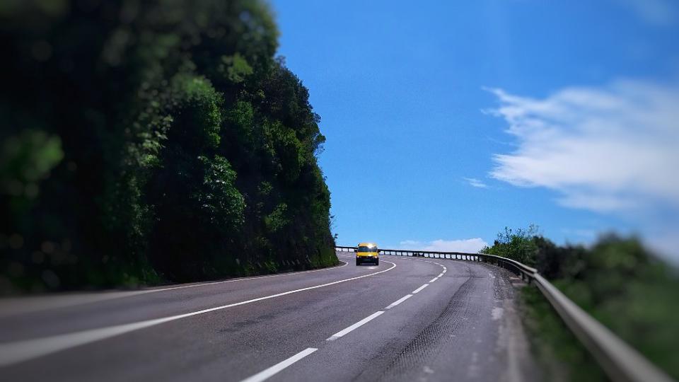 Promjena režima saobraćaja zbog asfaltiranja puta na relaciji Cetinje - Budva | Radio Televizija Budva