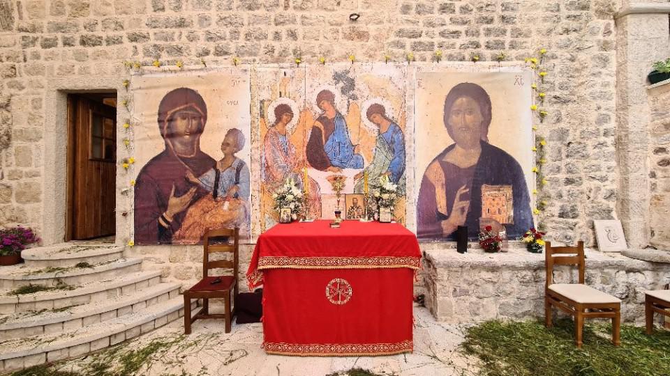 Sjutra obezbijeđen besplatan prevoz do manastira Stanjevići | Radio Televizija Budva