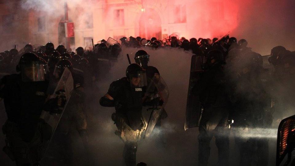 Beograd: Povrijeđeno 19 policajaca i 17 demonstranata | Radio Televizija Budva