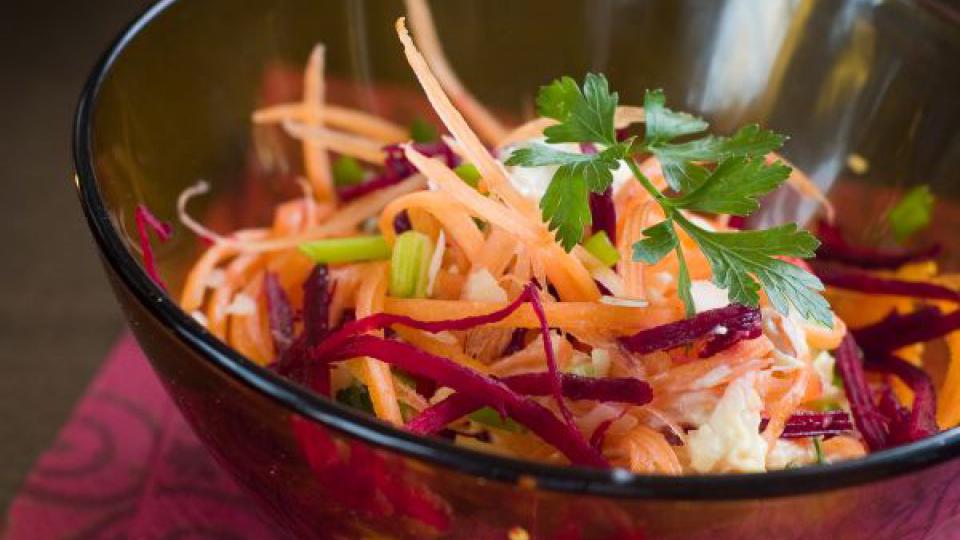 Vitaminska salata koja jača imunitet i pomaže u mršavljenju | Radio Televizija Budva