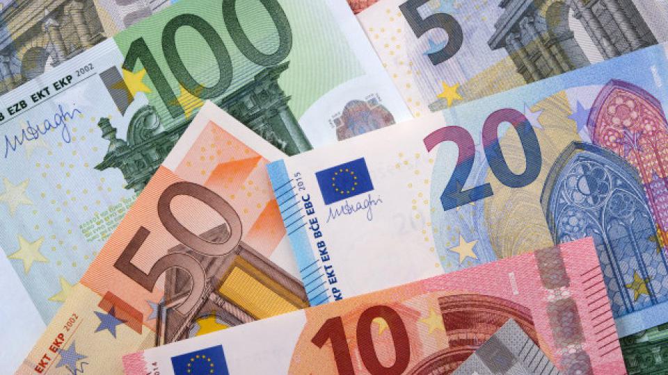 Evropski parlament podržao uvođenje eura u Hrvatskoj | Radio Televizija Budva