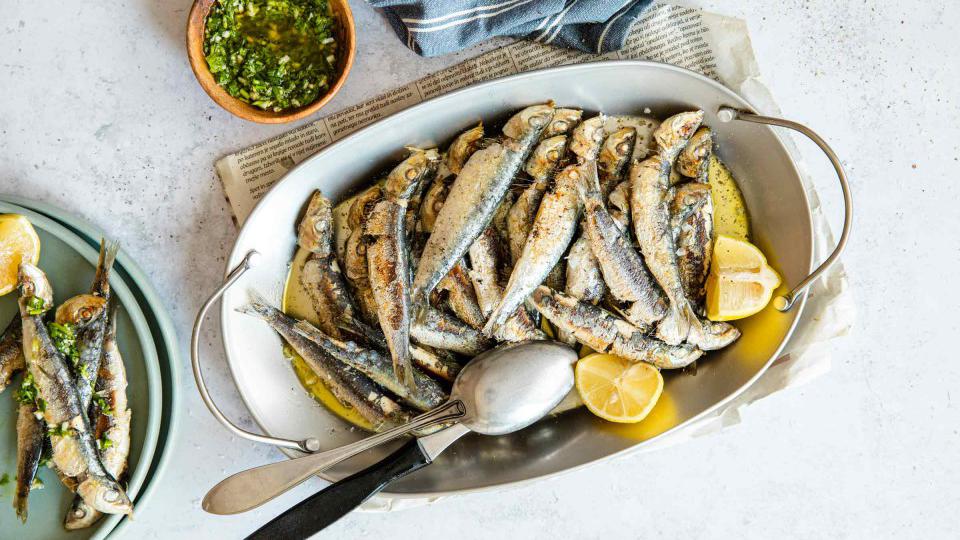 Čuvaju zdravlje kostiju i pune su proteina: Evo zašto treba da jedete sardine | Radio Televizija Budva