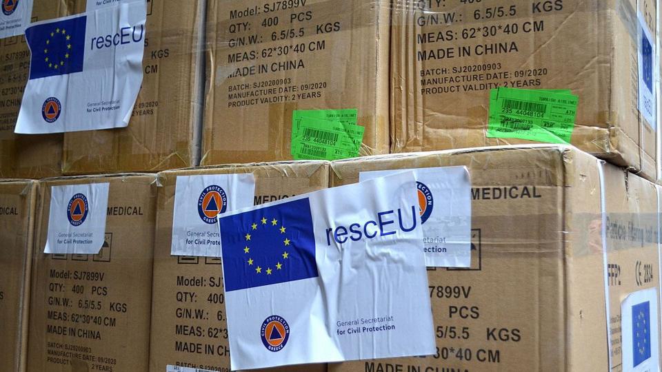 Evropska unija donirala 90 hiljada zaštitnih maski KCCG | Radio Televizija Budva