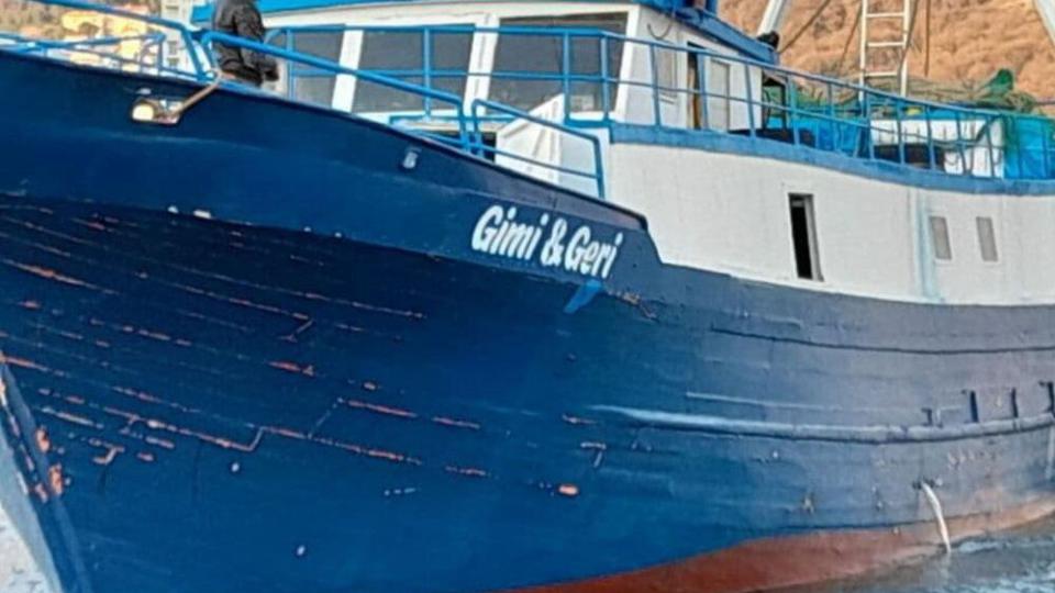 Budva: Posada zaplijenjene albanske koče ispumpala u more kaljužne vode | Radio Televizija Budva