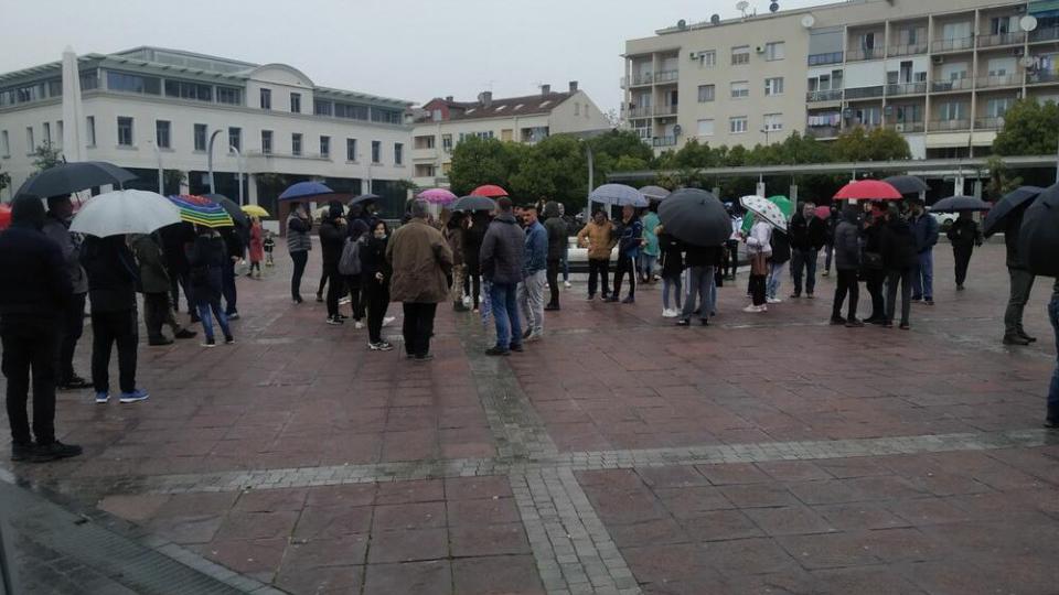 Oko 100 građana protestovalo u Podgorici, traže ukidanje svih mjera | Radio Televizija Budva