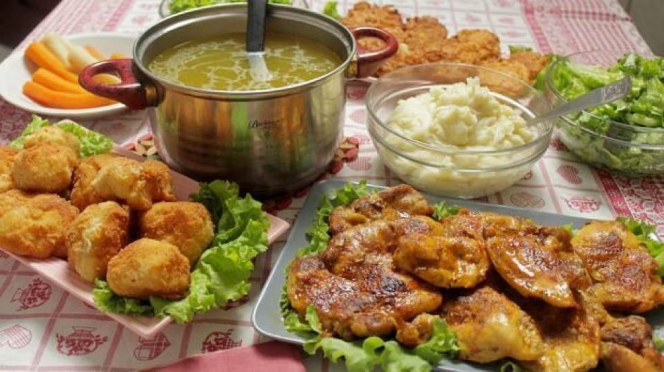Predlog za vaš nedjeljni ručak: Supa, ćufte od karfiola, piletina i zelena salata | Radio Televizija Budva