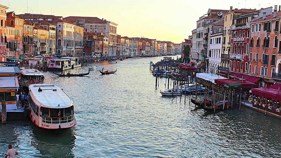 Venecija zabranila kruzerima da pristaju u istorijski centar grada | Radio Televizija Budva