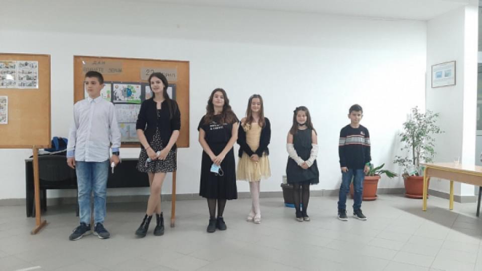 Održano takmičenje recitatora u Drugoj osnovnoj školi | Radio Televizija Budva