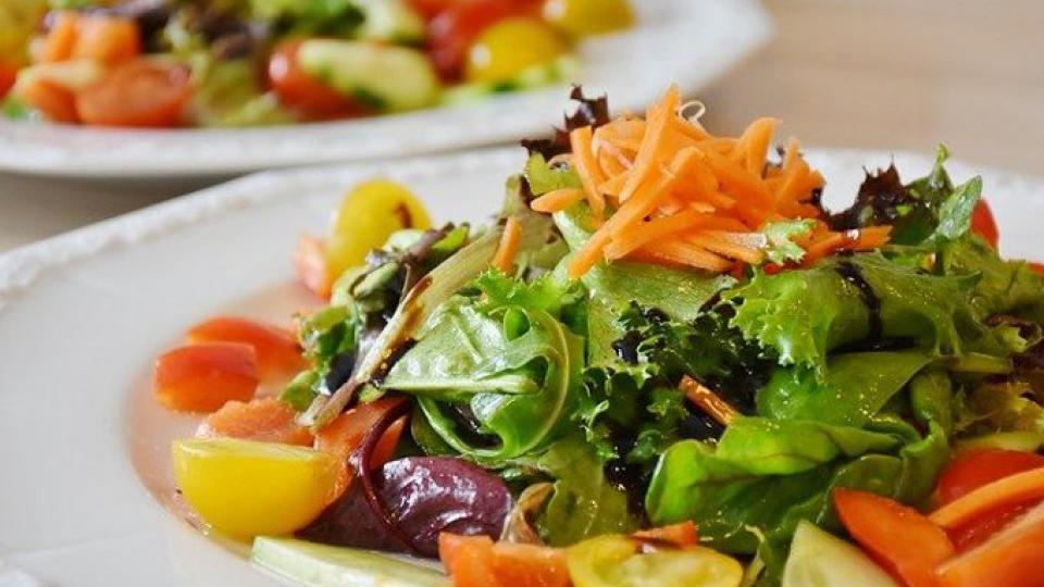 Šest načina da napravite kreativnu salatu koja će vas zasititi | Radio Televizija Budva