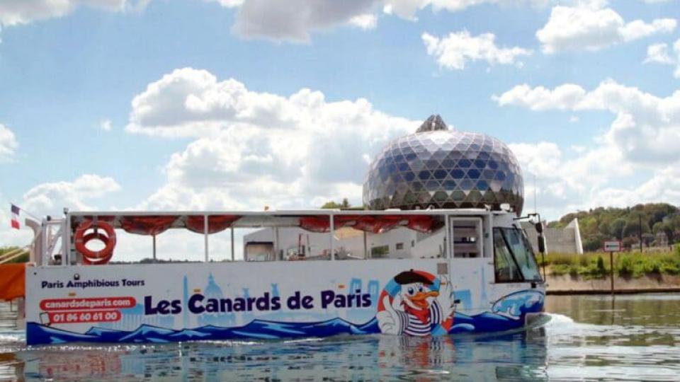 (VIDEO) Autobus na vodi, atrakcija u Parizu | Radio Televizija Budva