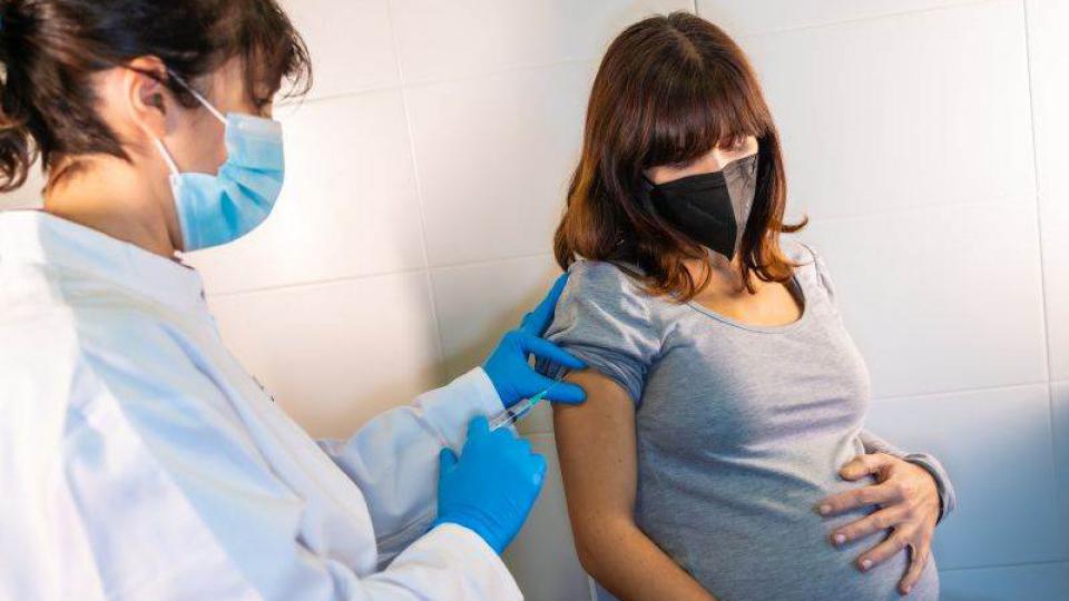 Vakcinisale se u trudnoći i rodile zdrave bebe | Radio Televizija Budva