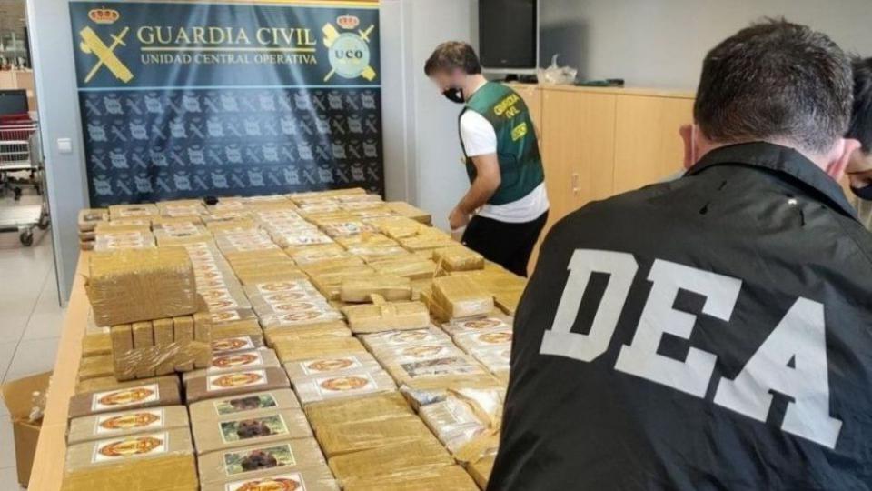 Uhapšena dvojica Crnogoraca zbog šverca 5,6 tona kokaina | Radio Televizija Budva