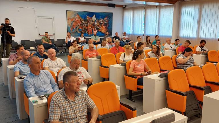 (FOTO/VIDEO) Sekretarijat za društvene djelatnosti organizovao edukaciju za trenere i sportske pedagoge iz Budve | Radio Televizija Budva