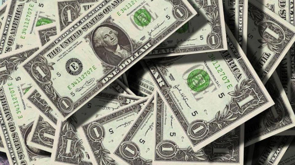 Dolar ojačao prema korpi valuta na početku godine | Radio Televizija Budva