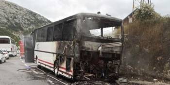 <a href=/vijesti/na-brajicima-se-zapalio-autobus/60048>Na Brajićima se zapalio autobus</a>