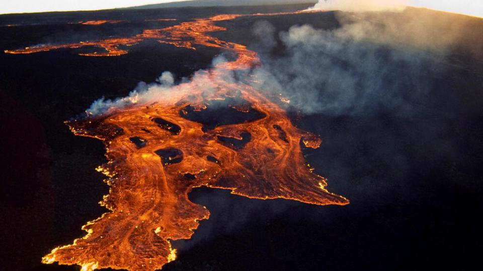 Proradio najveći aktivni vulkan na svijetu Mauna Loa | Radio Televizija Budva