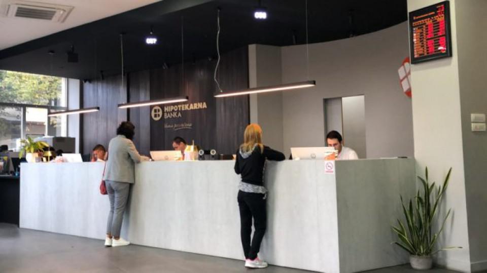 Zakon stupio na snagu: Olakšan prelazak klijenta iz jedne u drugu banku | Radio Televizija Budva