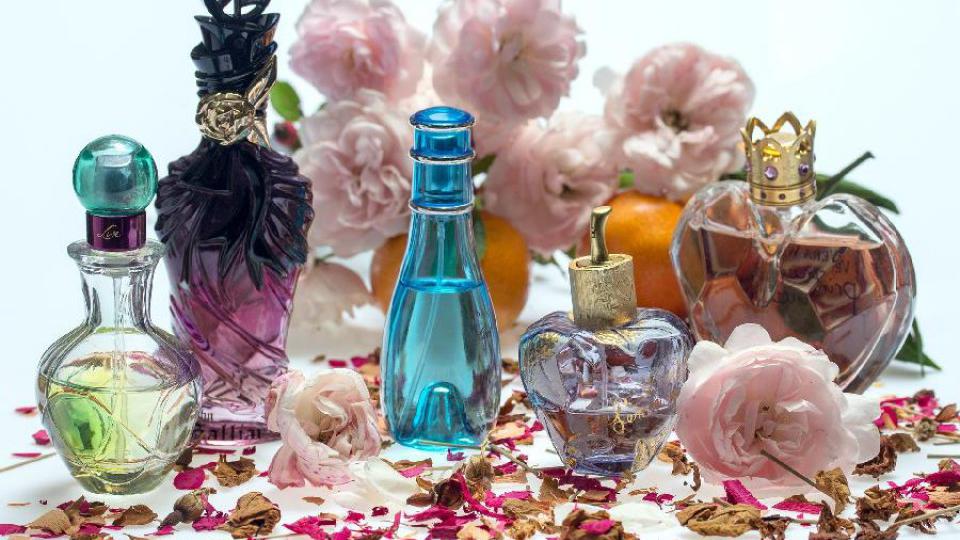 Top lista parfema koji su idealni za proljećne i ljetne dane | Radio Televizija Budva