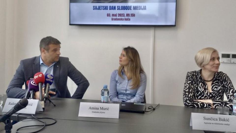 Bakić: Novinari rade u teškim uslovima i nijesu adekvatno plaćeni | Radio Televizija Budva
