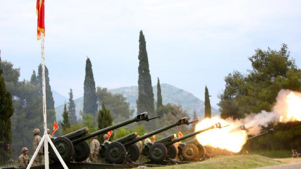Izvršena počasna artiljerijska paljba povodom Dana Evrope | Radio Televizija Budva