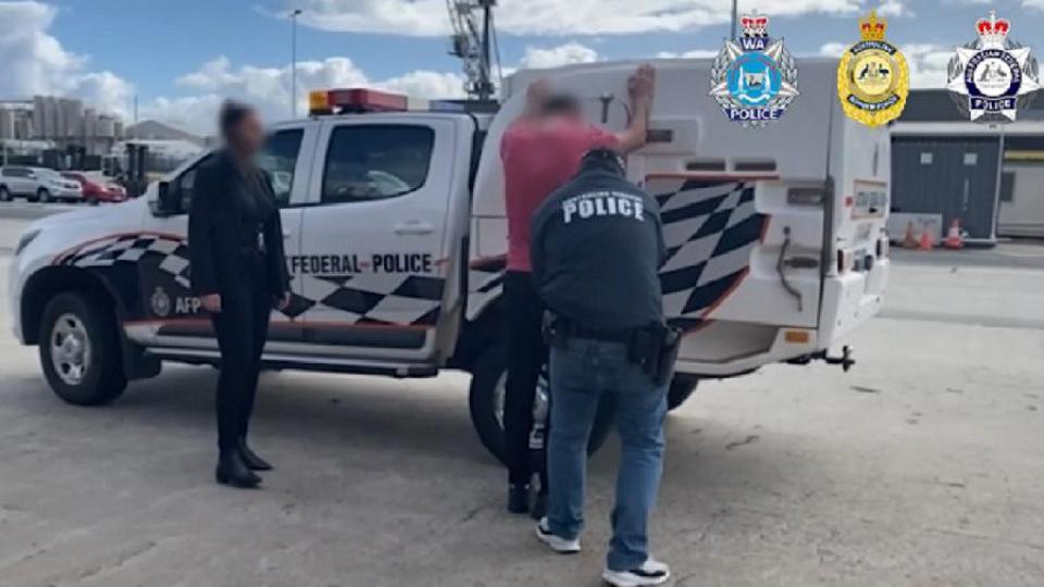 Crnogorski pomorci optuženi za šverc 850 kg kokaina | Radio Televizija Budva