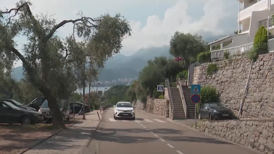 (VIDEO) Rješenje problema parking prostora u Ulici Vukice Mitrović | Radio Televizija Budva