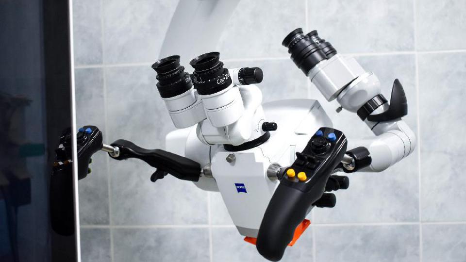 Klinika za ORL dobila savremeni operacioni mikroskop | Radio Televizija Budva