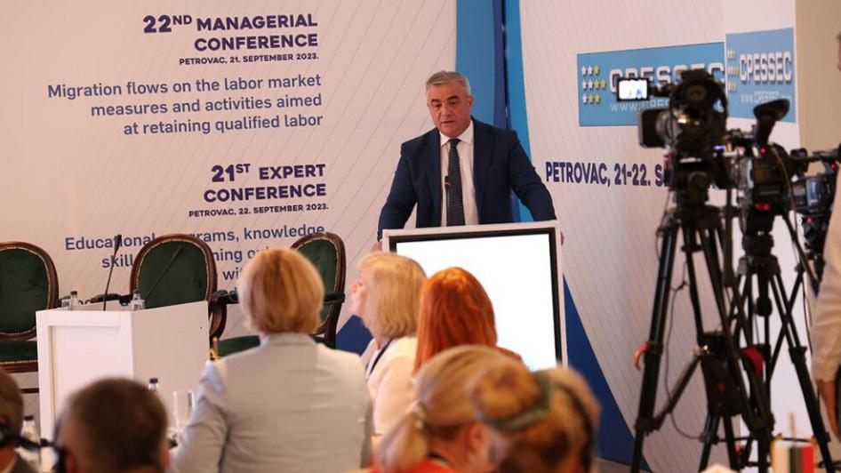 Sa konferencije u Petrovcu: Potrebna podrška svih segmenata društva na polju radne snage | Radio Televizija Budva