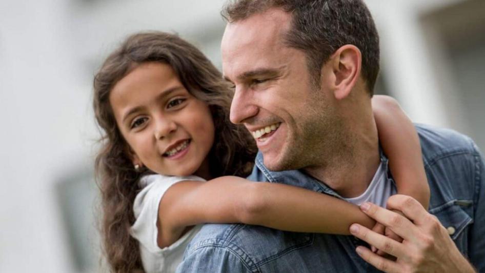 Psiholog objašnjava kako očevi utiču na izbor partnera svojih ćerki | Radio Televizija Budva