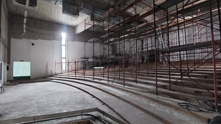 (FOTO) Počelo renoviranje amfiteatra u JU SMŠ Danilo Kiš | Radio Televizija Budva