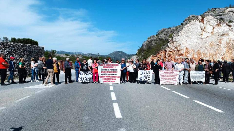 Bivši radnici Košute blokiraju put Podgorica-Cetinje od 12 sati | Radio Televizija Budva
